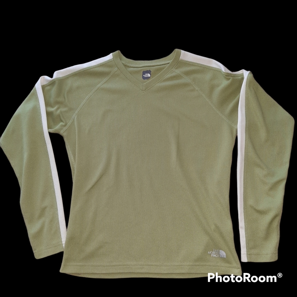 The North Face Vapor Wick Long Sleeve Top